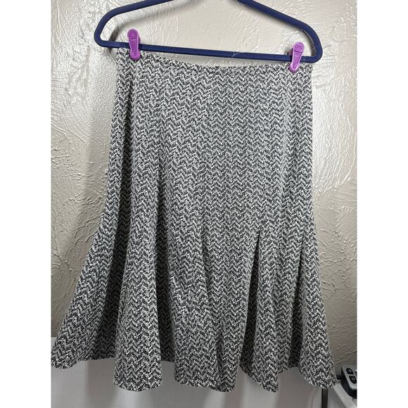 Susan Bristol Knit Circle Skirt Womens Side Zip 24" L Black White Chevron Size 8 - Picture 1 of 5